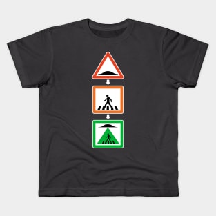 ufo signs Kids T-Shirt